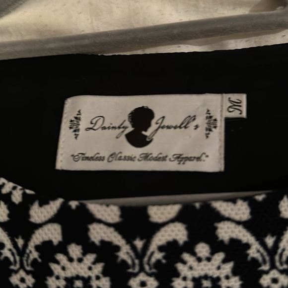 Dainty Jewels Dress - Picture 3 of 3